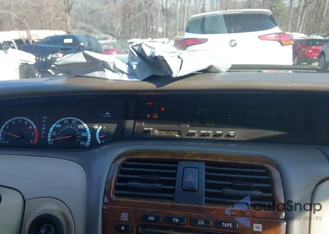 2001 Toyota Avalon Xls z USA, uszkodzony, nr VIN 4T1BF28BX1U118779